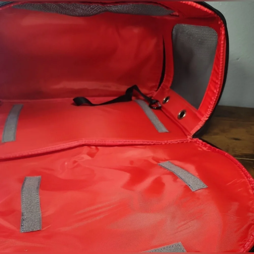 Kong 2 in 1 Pet Carrier And Travel Mat